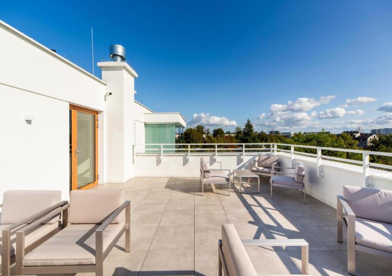 Apartament Whiteblue Kolobrzeg Z Duzym Ogrodkiem - 100 M Od Plazy! Whiteblue Kolberg Apartment Mit Grossem Garten - 100 M Vom Strand Entfernt! Whiteblue Kolobrzeg Apartman S Velkou Zahradou - 100 M Od Plaze! מראה חיצוני תמונה