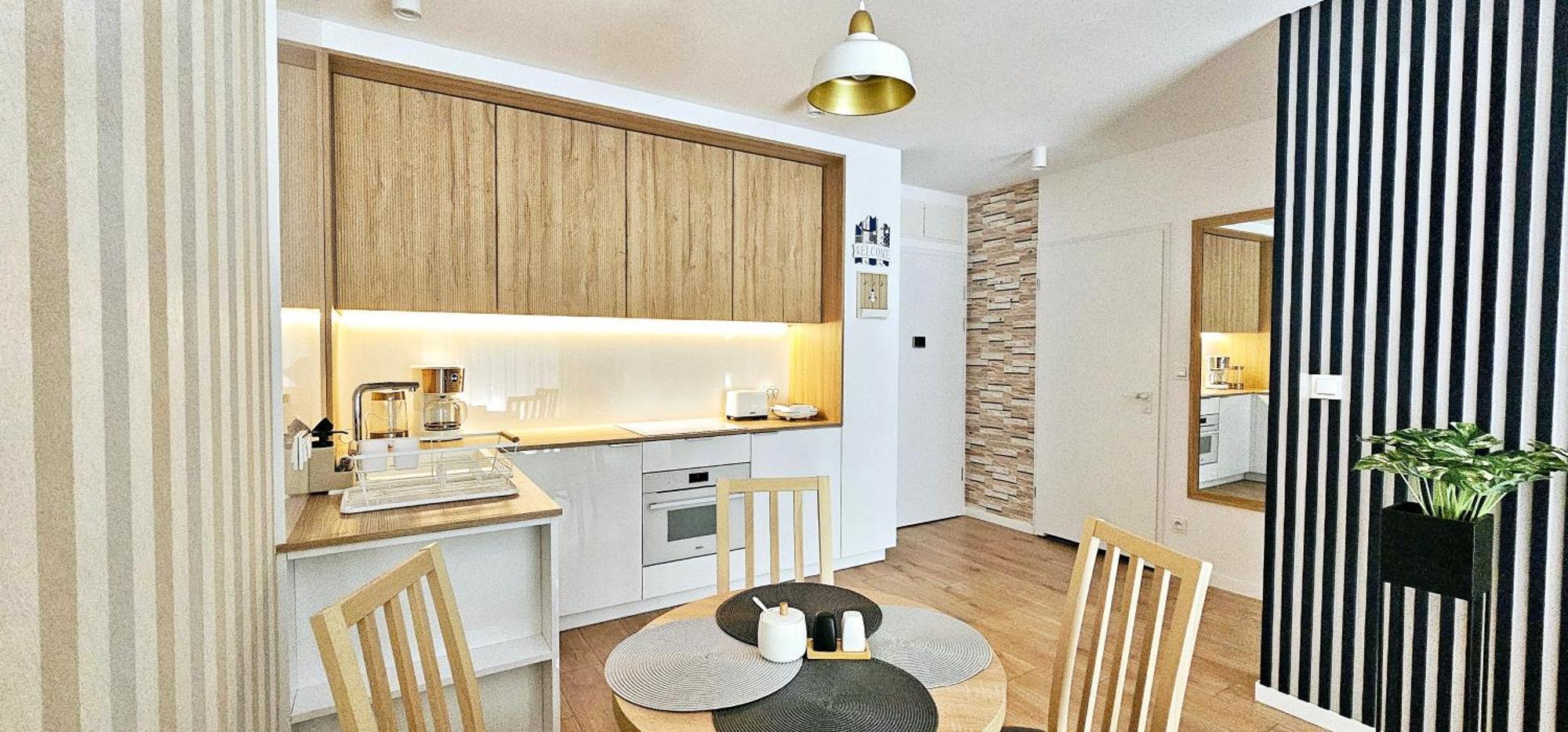 Apartament Whiteblue Kolobrzeg Z Duzym Ogrodkiem - 100 M Od Plazy! Whiteblue Kolberg Apartment Mit Grossem Garten - 100 M Vom Strand Entfernt! Whiteblue Kolobrzeg Apartman S Velkou Zahradou - 100 M Od Plaze! מראה חיצוני תמונה