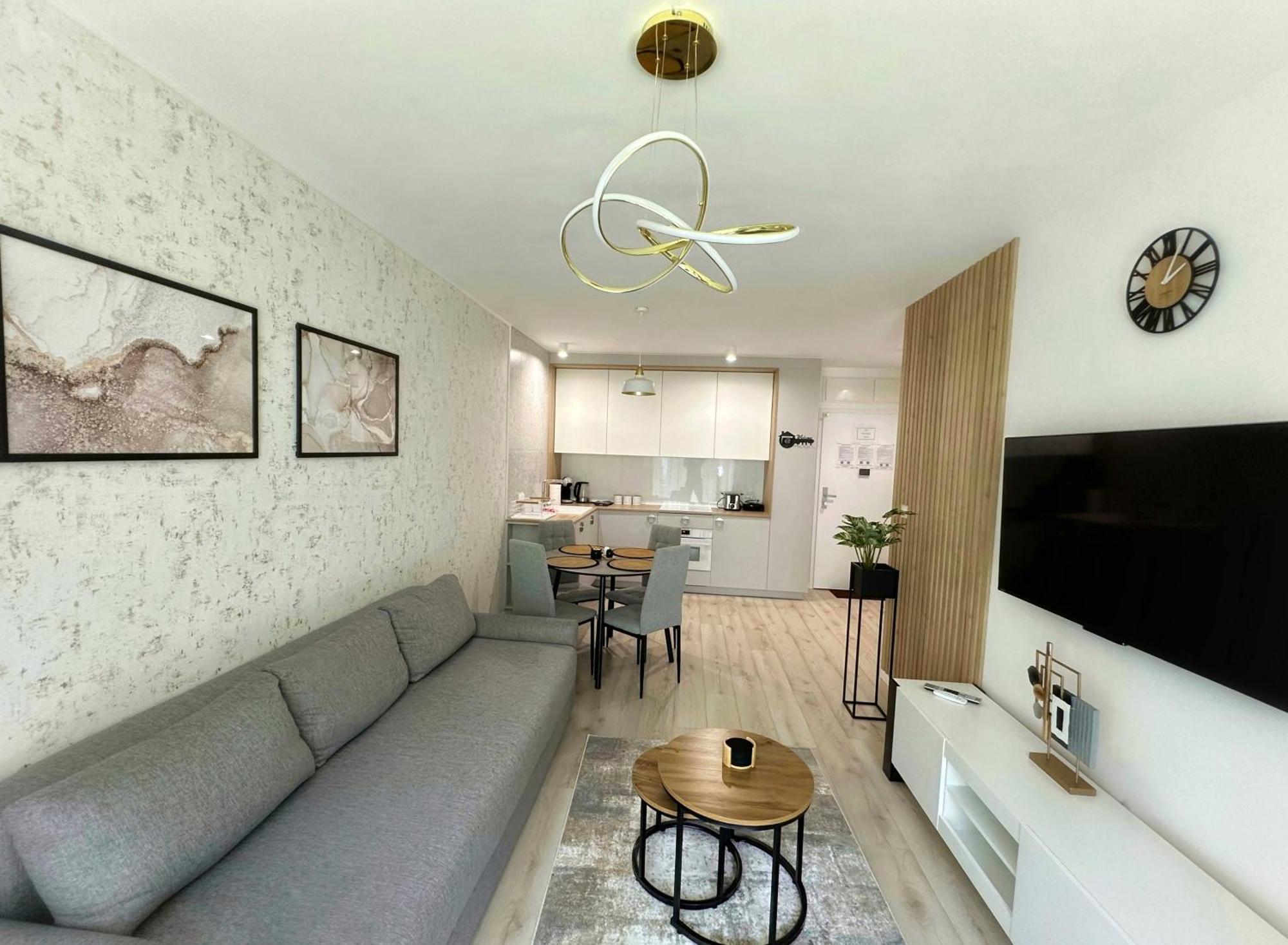 Apartament Whiteblue Kolobrzeg Z Duzym Ogrodkiem - 100 M Od Plazy! Whiteblue Kolberg Apartment Mit Grossem Garten - 100 M Vom Strand Entfernt! Whiteblue Kolobrzeg Apartman S Velkou Zahradou - 100 M Od Plaze! מראה חיצוני תמונה